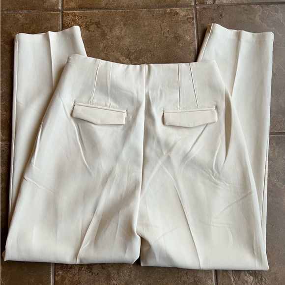 New Dynamite Kendall Slim Fit White Pants - Picture 7 of 7
